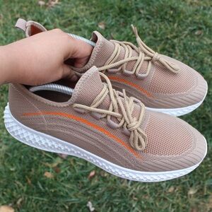 Northwave Men's Tan/Orange Sneaker Sz 11
